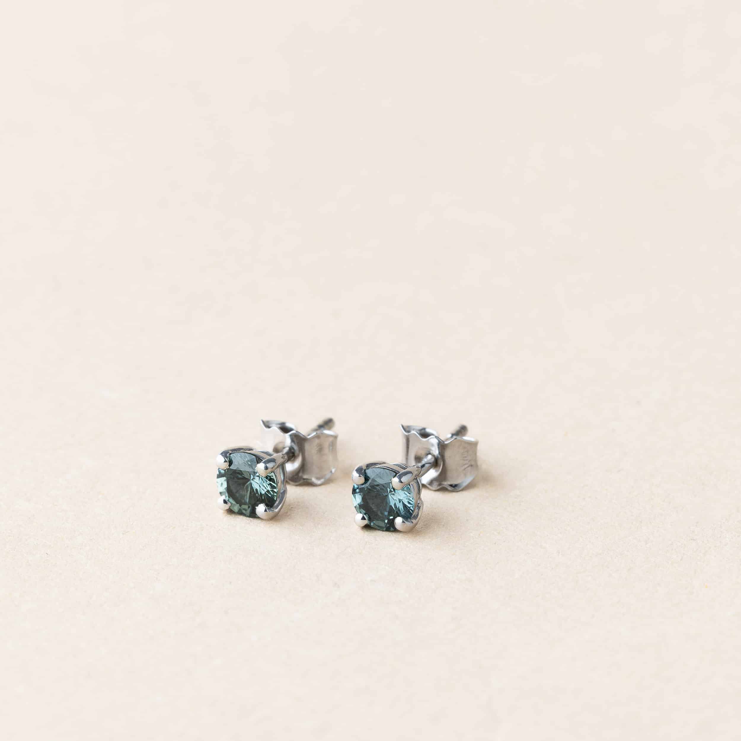 Clous Saphir teal – Grand modèle