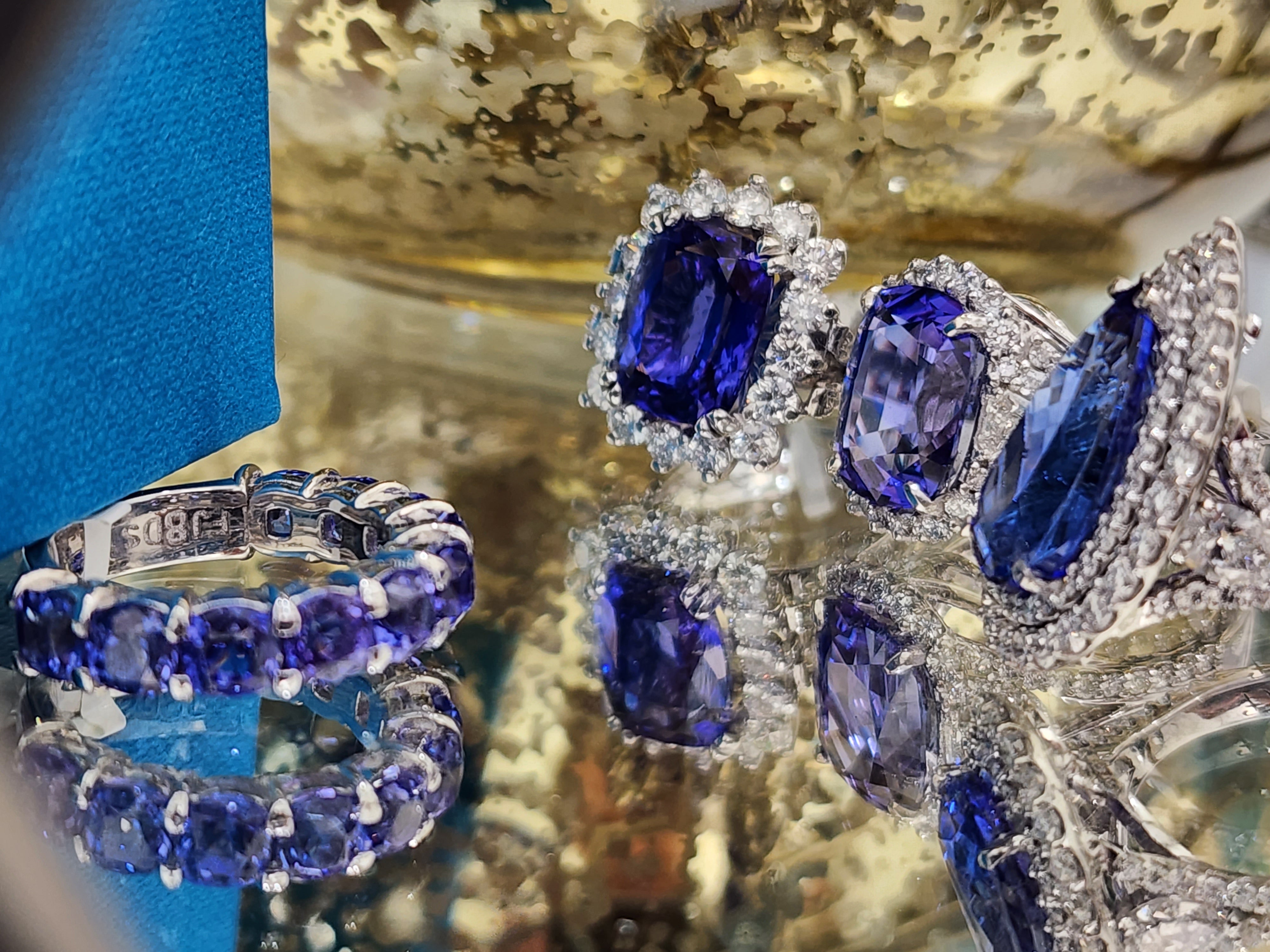 White gold rings with tanzanite and diamond