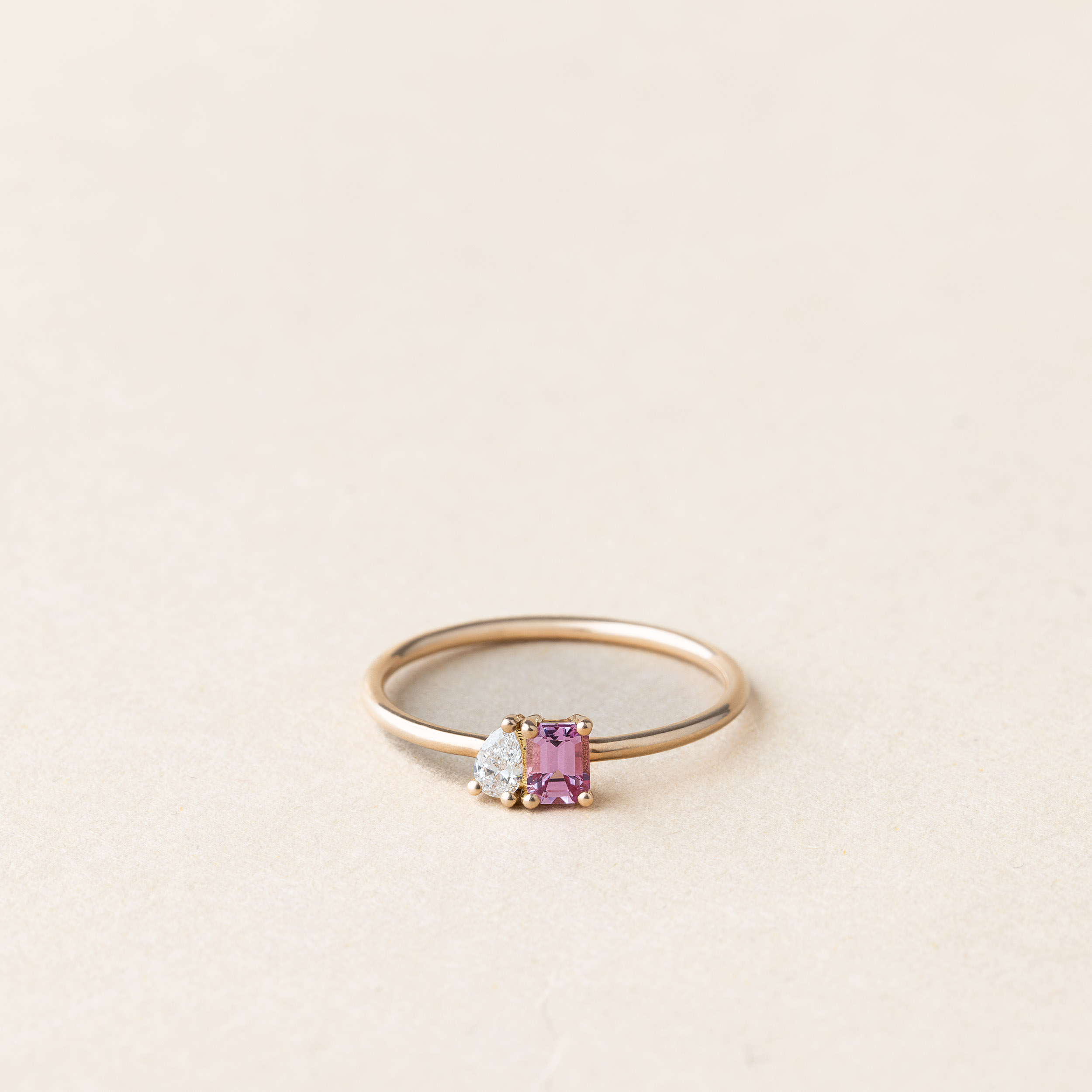 Bague Saphir rose et diamant – Capucine – Petit modèle