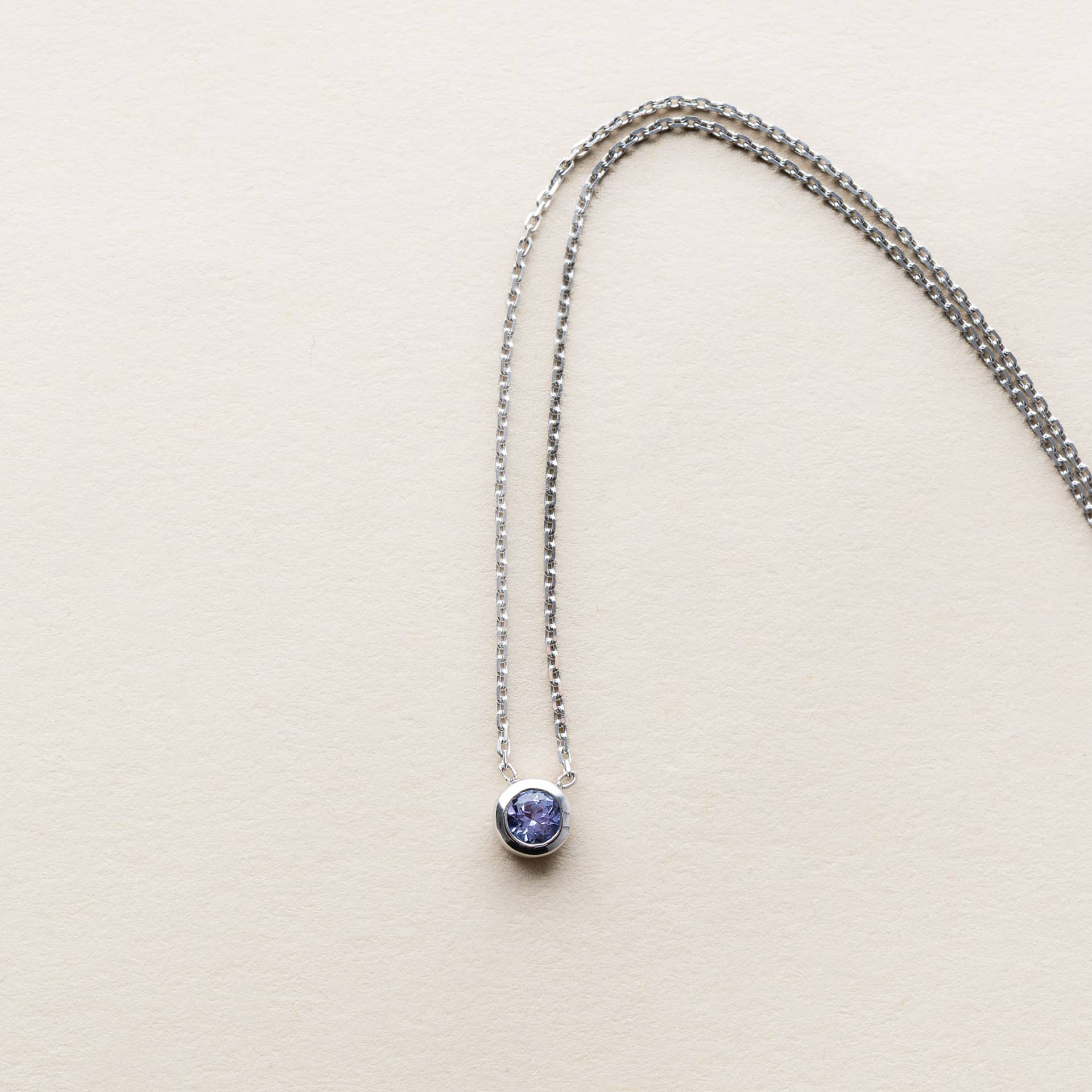 Collier Tanzanite Le Serti Clos – 0,30 carat
