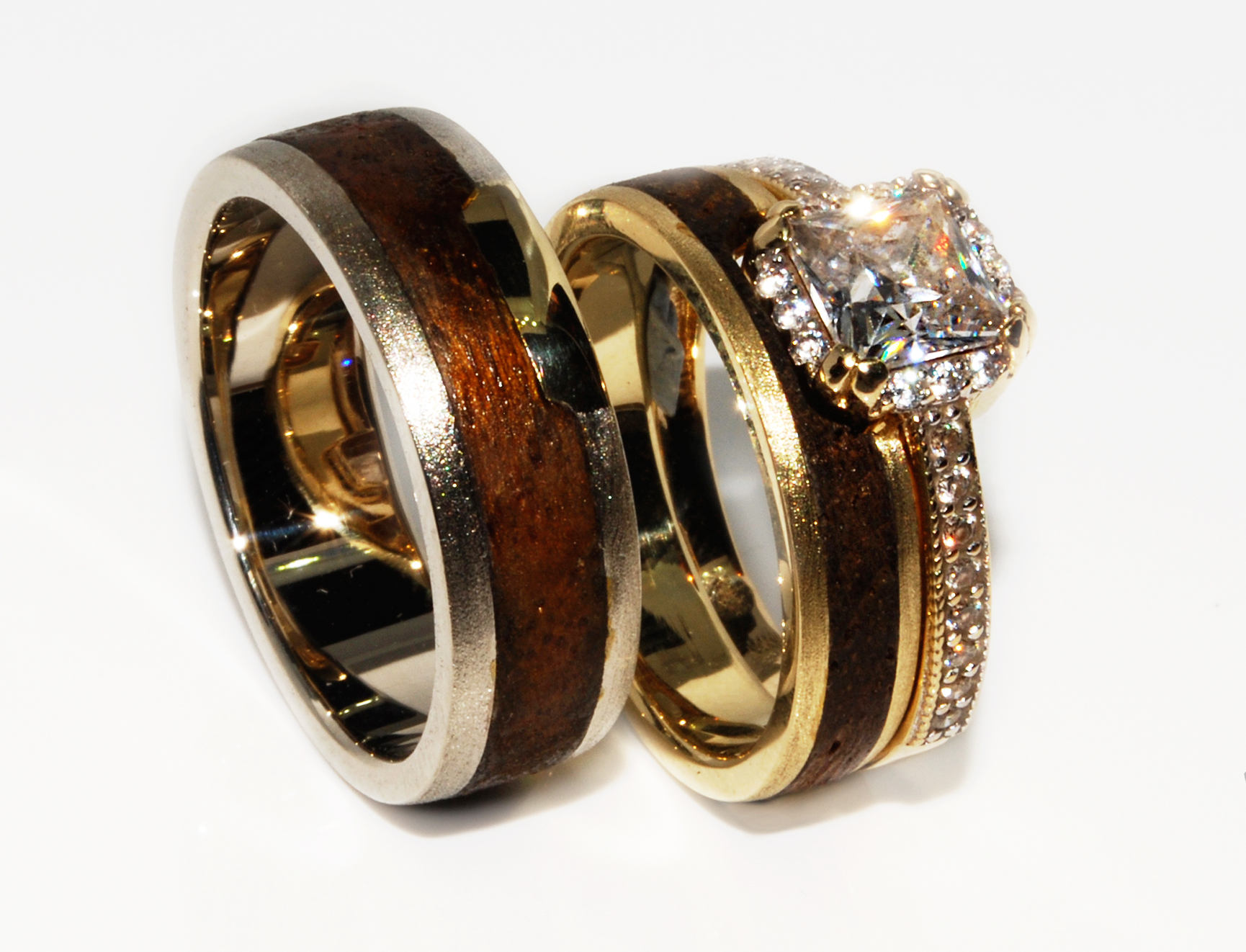 Wedding ring set with wood inlay and diamond