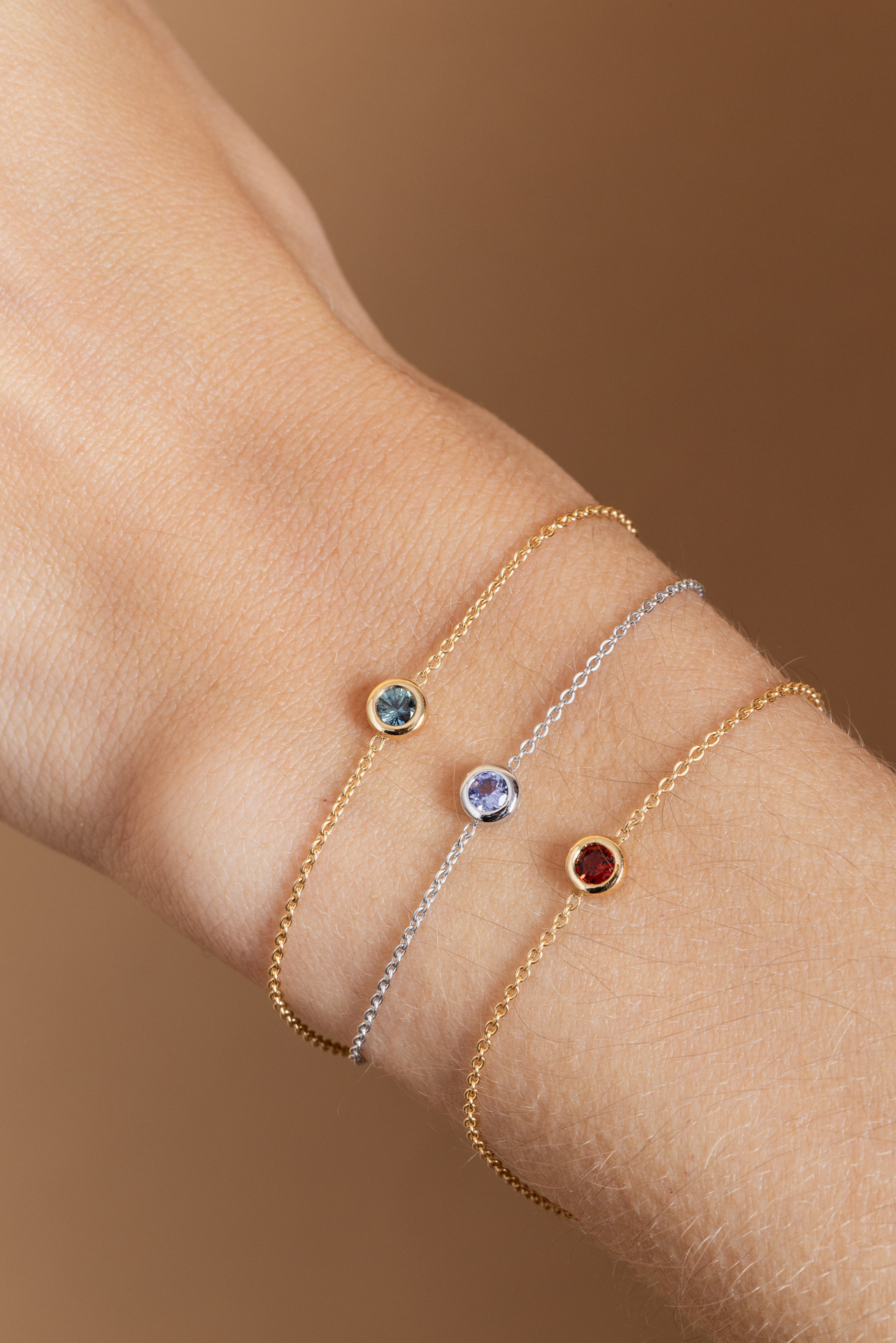 Bracelet Saphir teal – 0,30 carat – Le Serti Clos