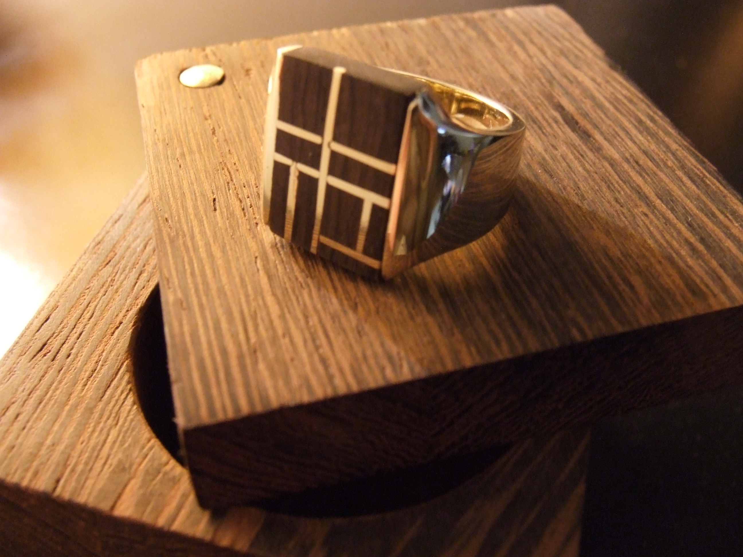 Signet ring